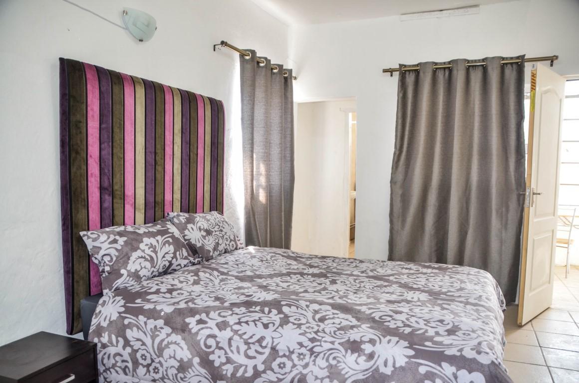 Sani Bonani Guest House Клерксдорп Екстер'єр фото